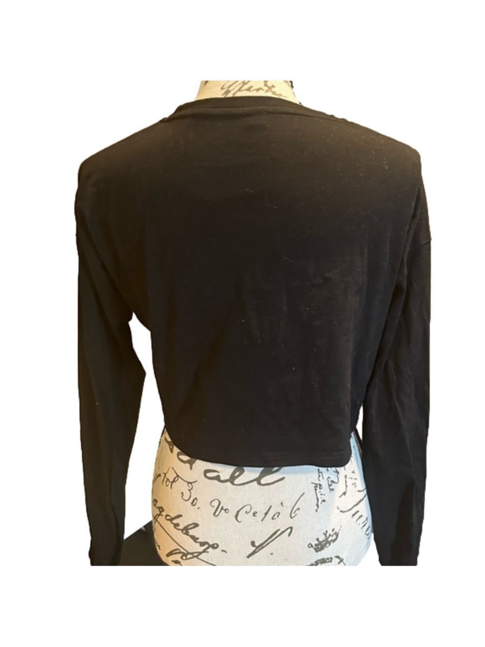 AMAZON ESSENTIALS 🖤 Women’s Cropped Long Sleeve Tee 👩 Size S ✨ - Picture 4 of 7